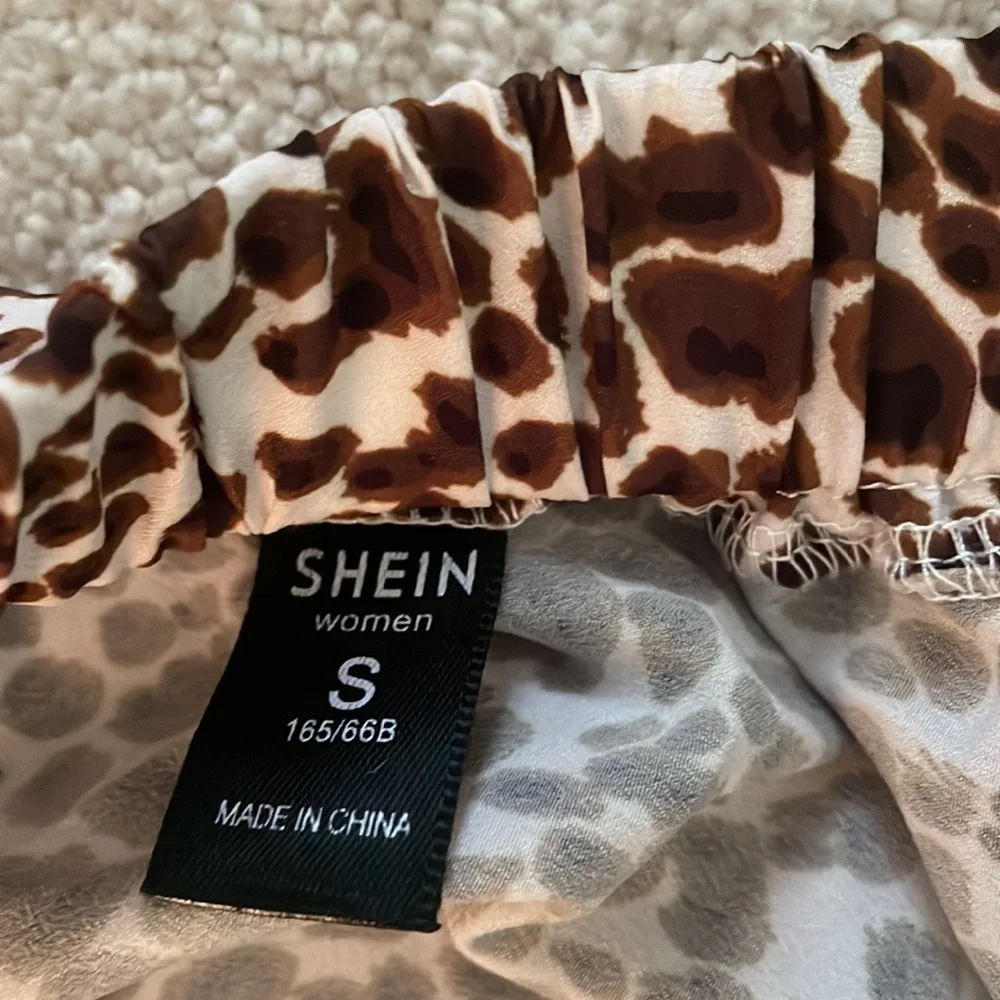 Cheetah Print skirt. Willing to negotiate - Picture 2 of 2